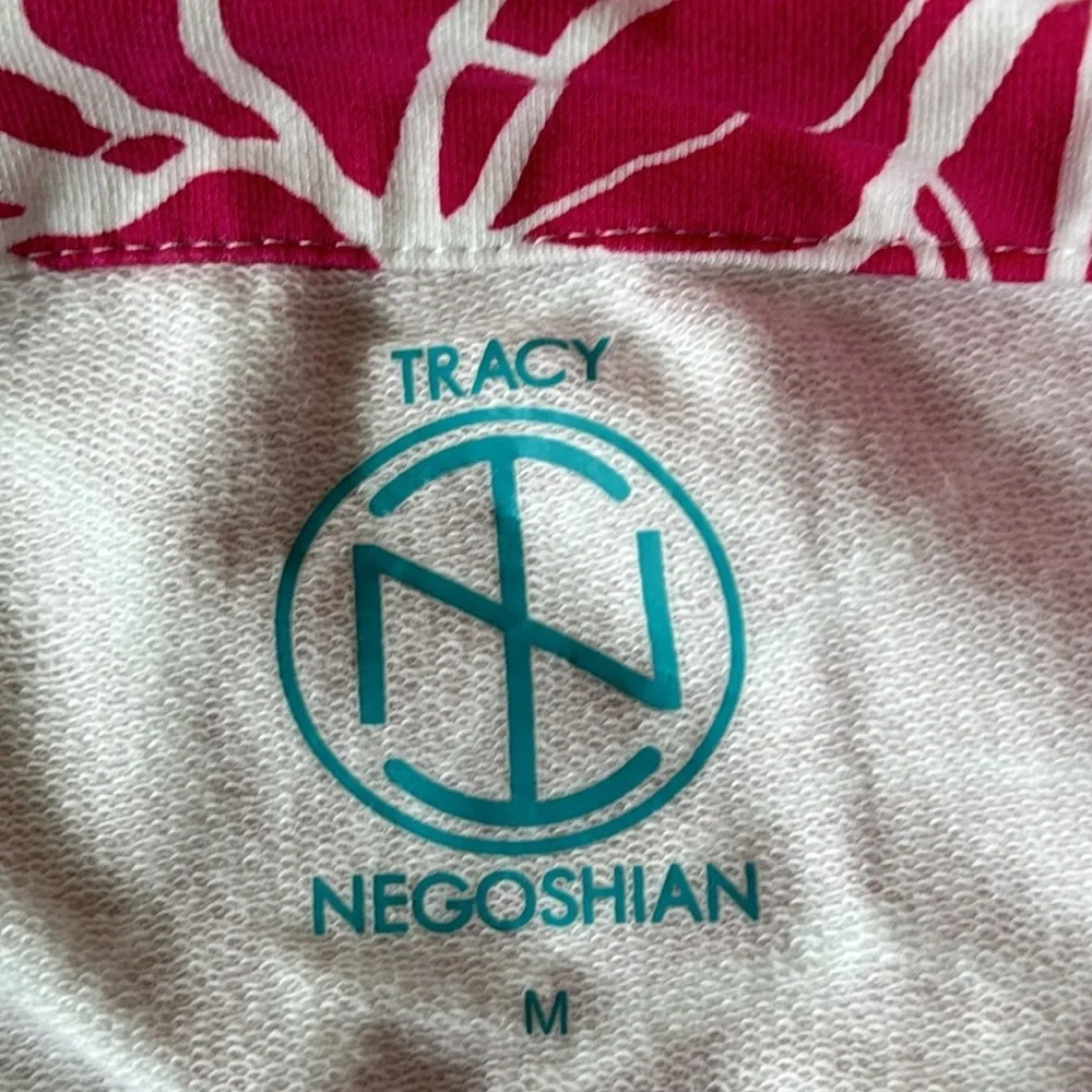 NWT TRACY NEGOSHIAN pullover size M pink white floral 3/4 zip pocket - Picture 5 of 8